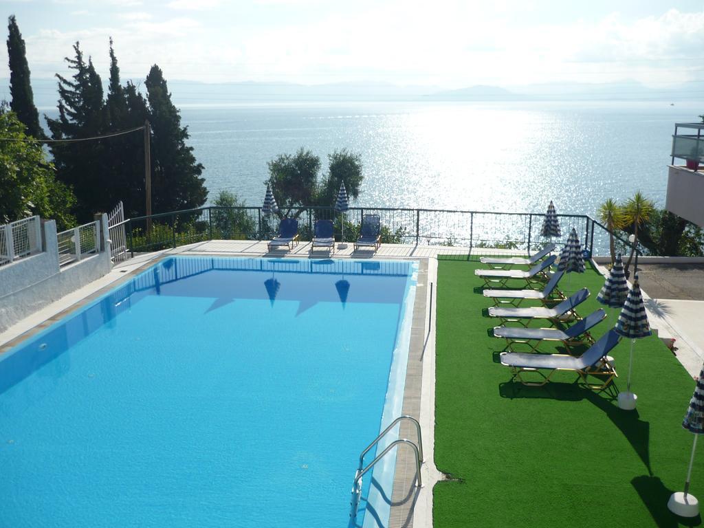 Karina Hotel Benitses  Exterior photo